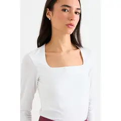 IO - Polera Lisa Mujer Crudo