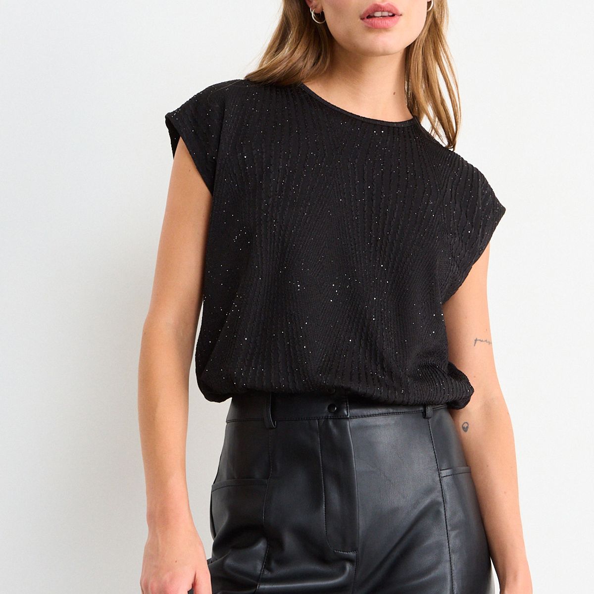 IO - Polera Lisa Mujer Negro Io