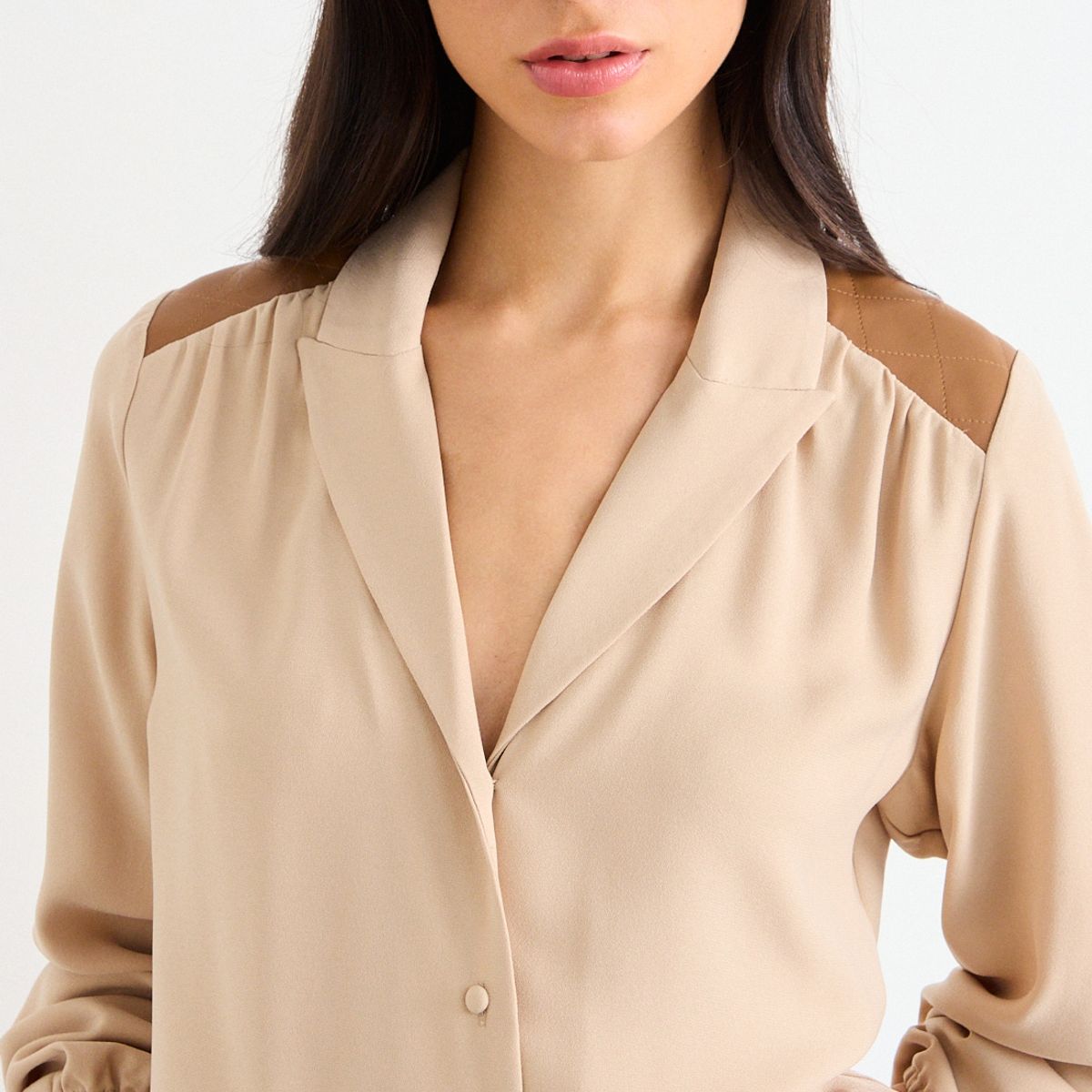 IO - Blusa Lisa Mujer Beige Io