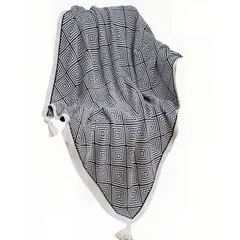 GENERICO - MANTA DECORATIVA CON BORLAS Y ESTAMPADO GEOMETRICO DE ROMBO COLOR GRIS 2
