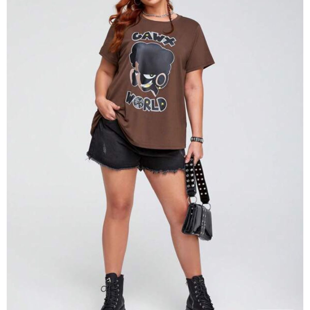 KIRAMA CLOTHING STORE - Camiseta Marrón Chocolate con Estampado Gráfico “Galaxy World”