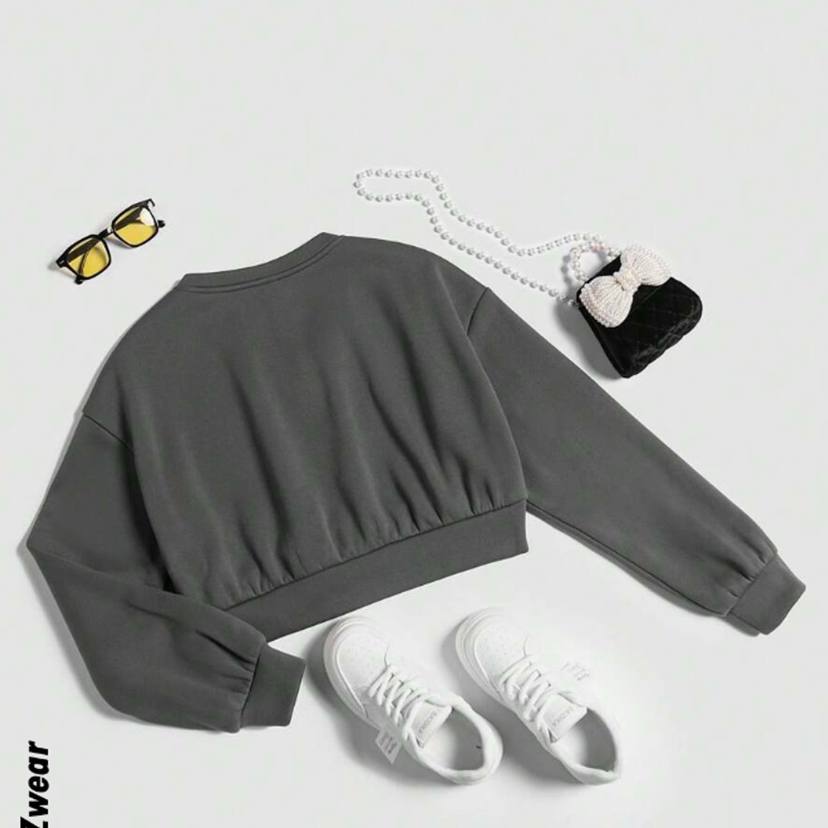 KIRAMA CLOTHING STORE - Polerón Crop Gris Cuello en V Hombros Caídos