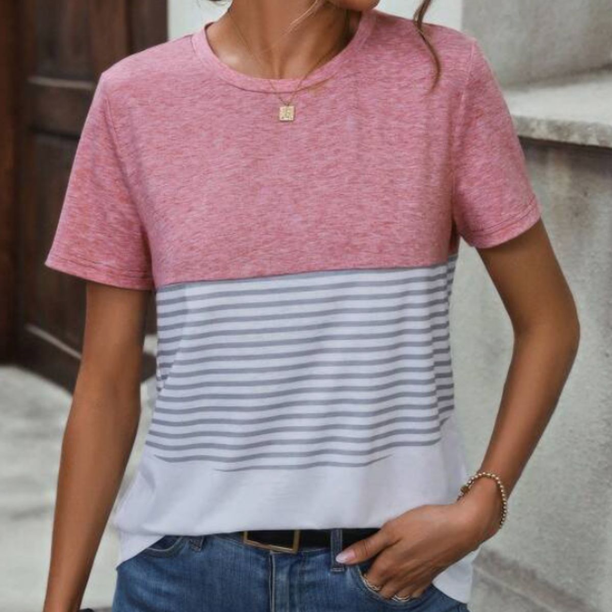 KIRAMA CLOTHING STORE - Camiseta Multicolor a Rayas Bloque de Color