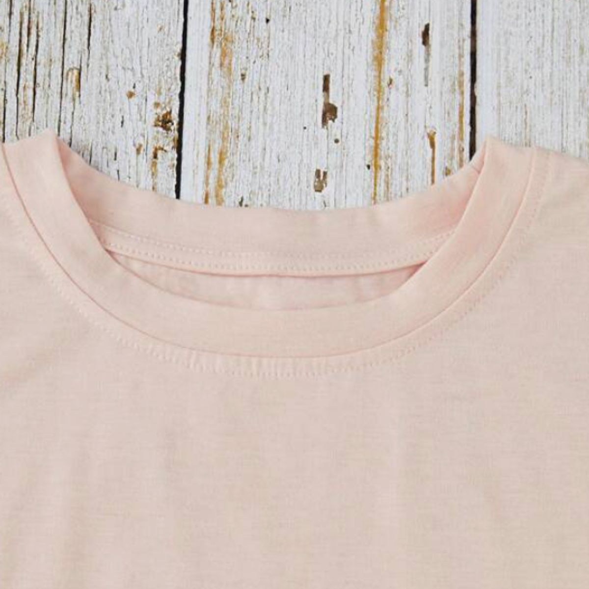 KIRAMA CLOTHING STORE - Camiseta Rosa con Estampado de Cactus “Make Me Happy”