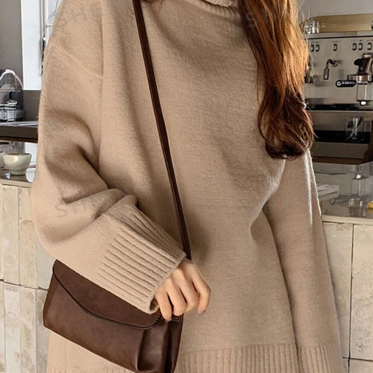 KIRAMA CLOTHING STORE - Chaleco Oversize Albaricoque con Cuello Cisne