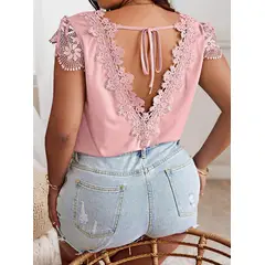 KIRAMA CLOTHING STORE - Camiseta Rosa de Talla Grande con Encaje y Lazada en la Espalda