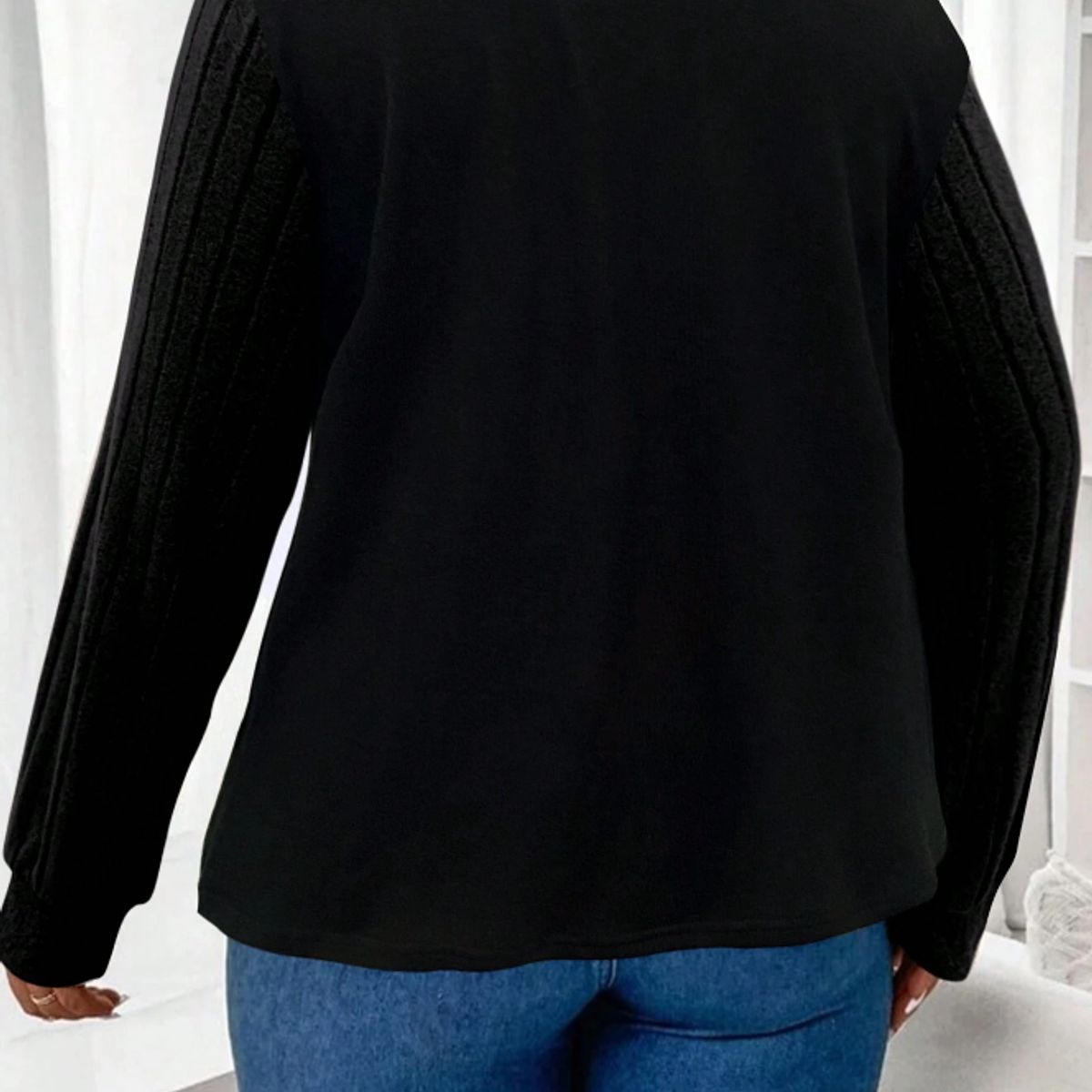 KIRAMA CLOTHING STORE - Camiseta Negra de Talla Grande con Manga Larga