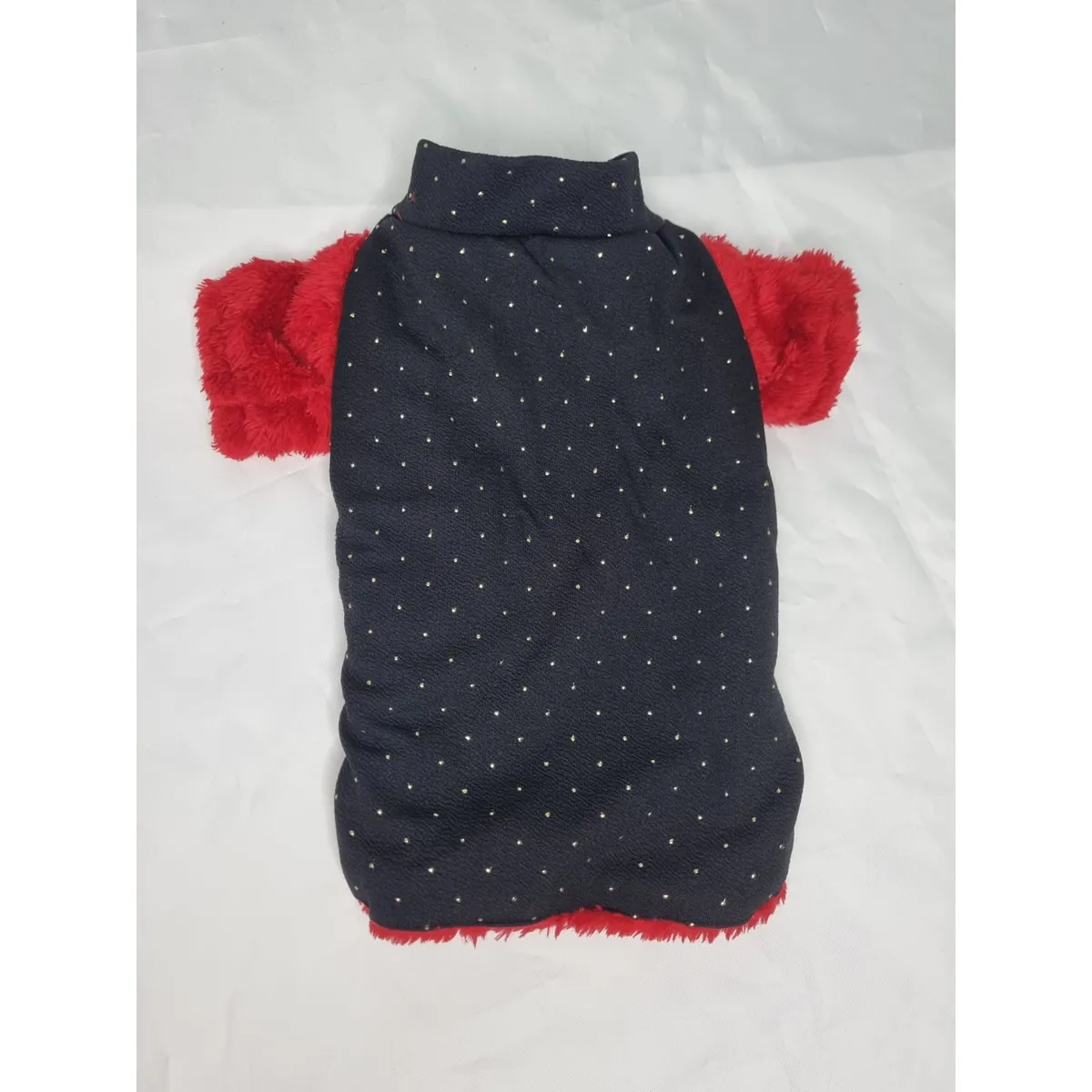 EL MUNDO DE EMMA - Polerón mascota cordero rojo diseño negro tachas talla XXL