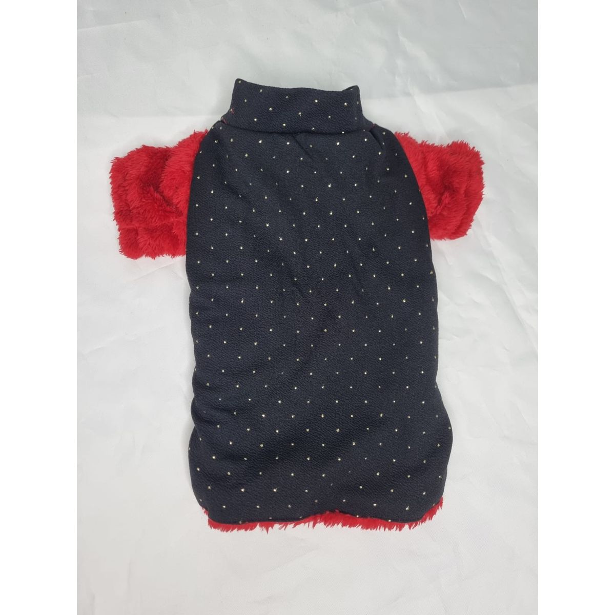 EL MUNDO DE EMMA - Polerón mascota cordero rojo diseño negro tachas talla XL