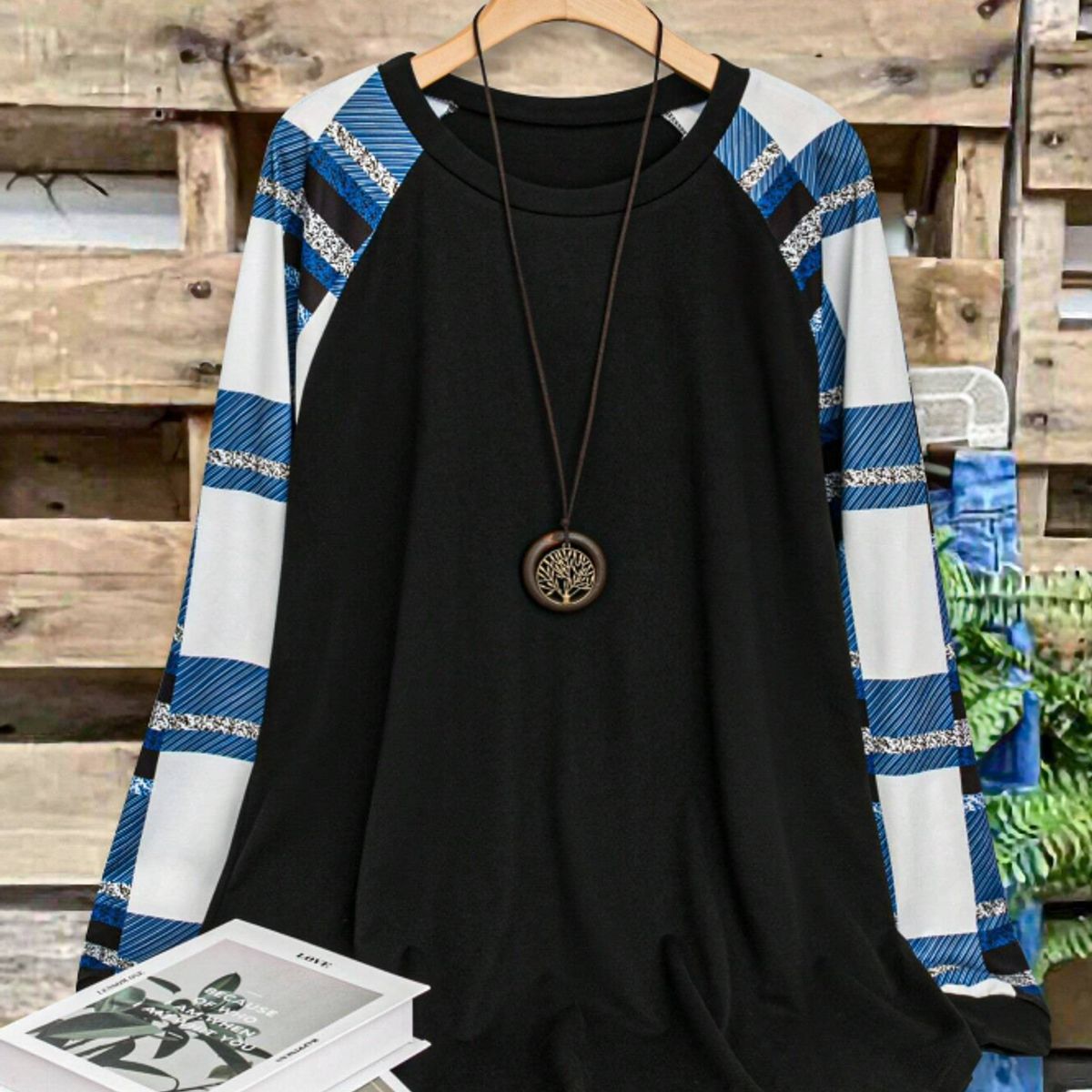 KIRAMA CLOTHING STORE - Camiseta De Manga Larga Con Cuello Redondo Y Estampado Combinado Azul