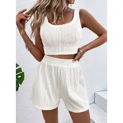 KIRAMA CLOTHING STORE - Conjunto Casual Blanco de Top con Tirantes y Shorts Texturizados