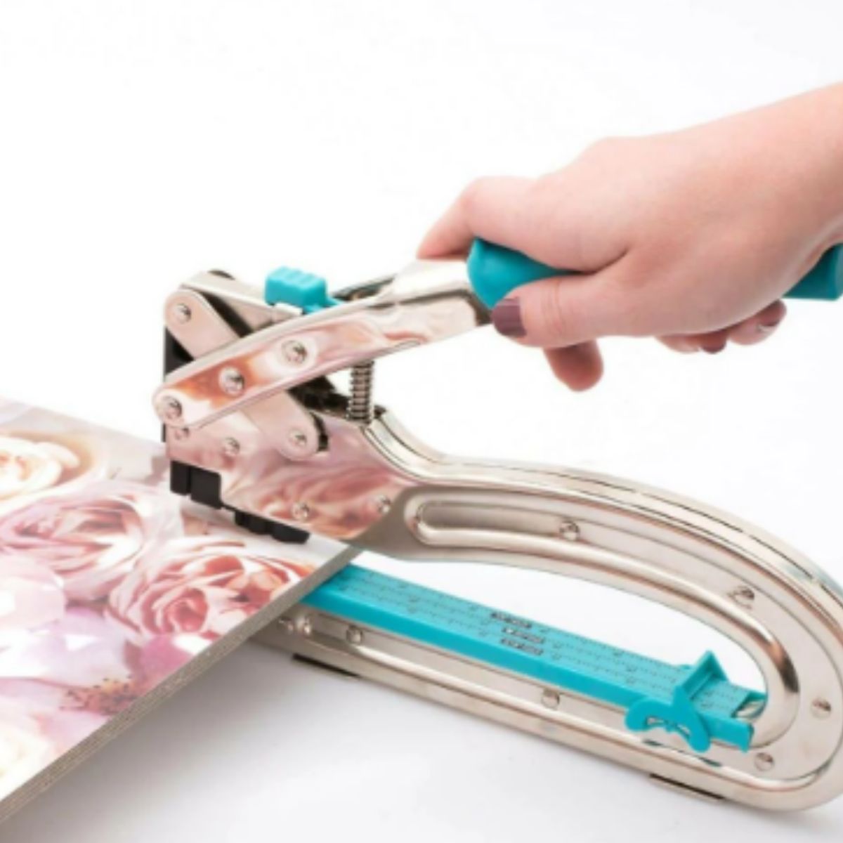 GENERICO - Ojetilladora y perforadora Big Bite OPEN BOX