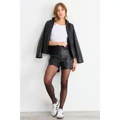 IO - Short Liso Mujer Negro