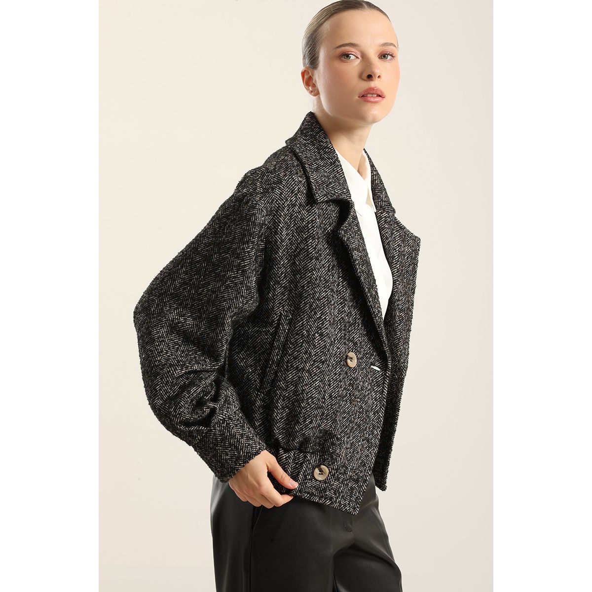 LIOLA - Chaqueta bomber fantasía espiga, negro  Liola