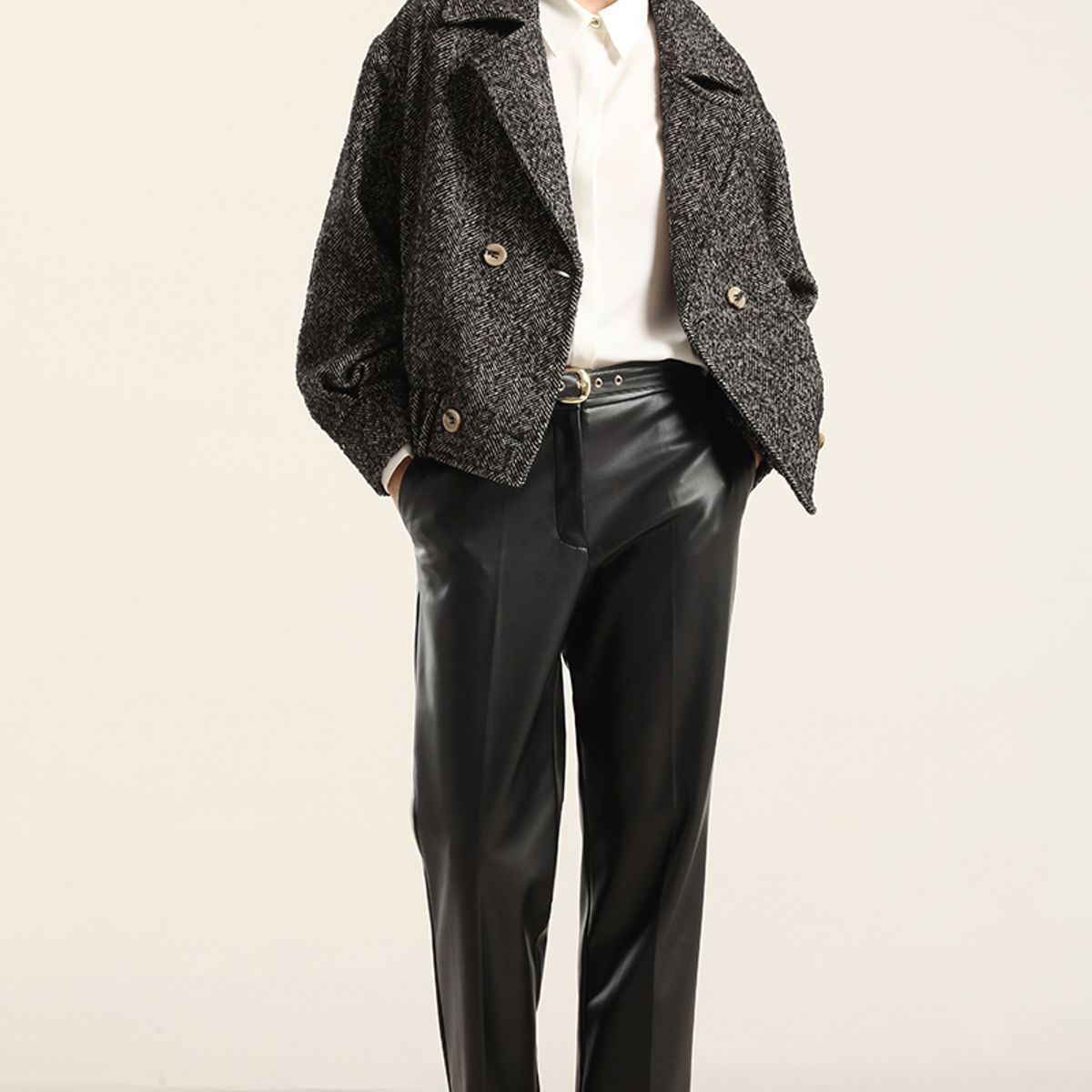 LIOLA - Chaqueta bomber fantasía espiga, negro  Liola