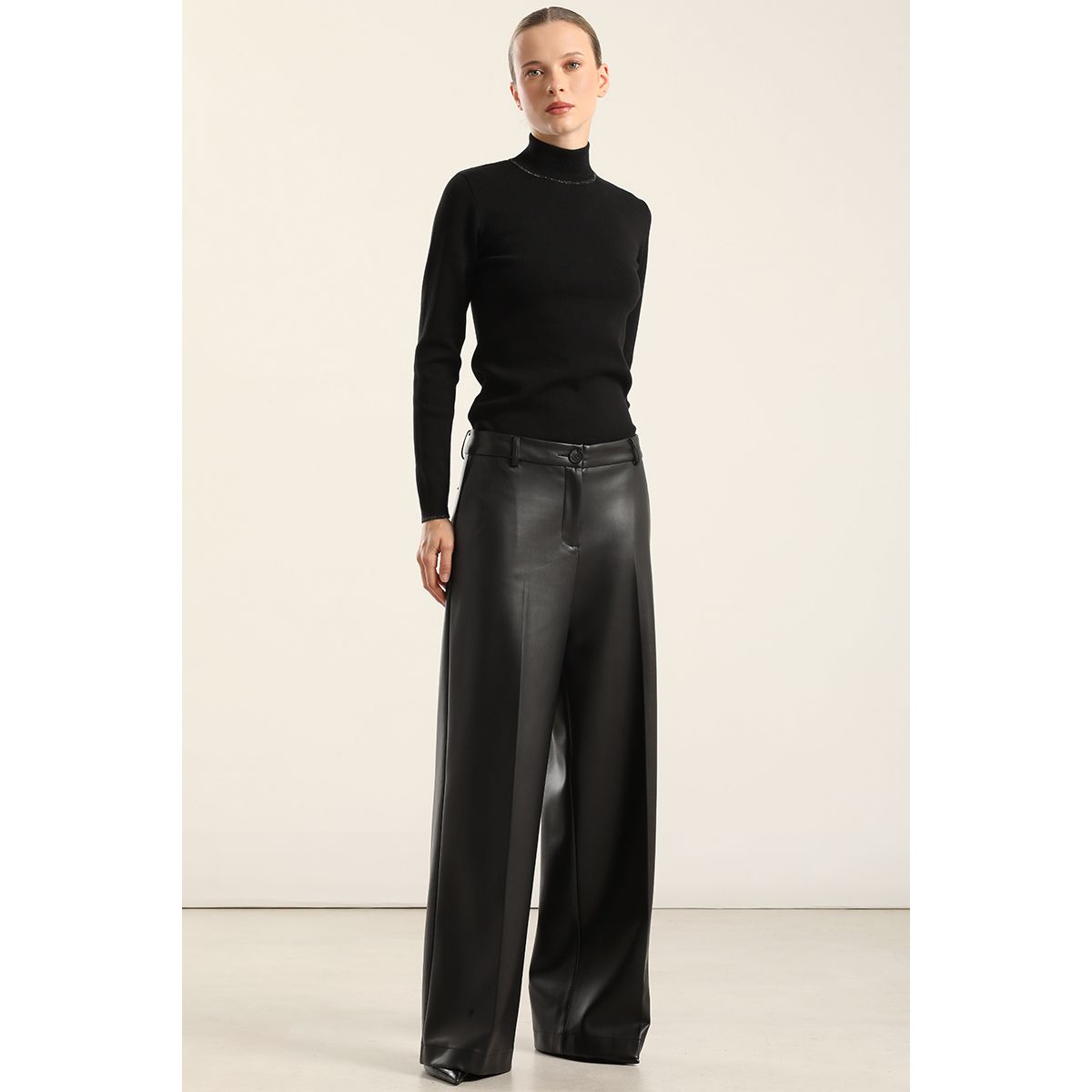 LIOLA - Pantalón ancho, tiro alto, efecto cuero, negro Liola