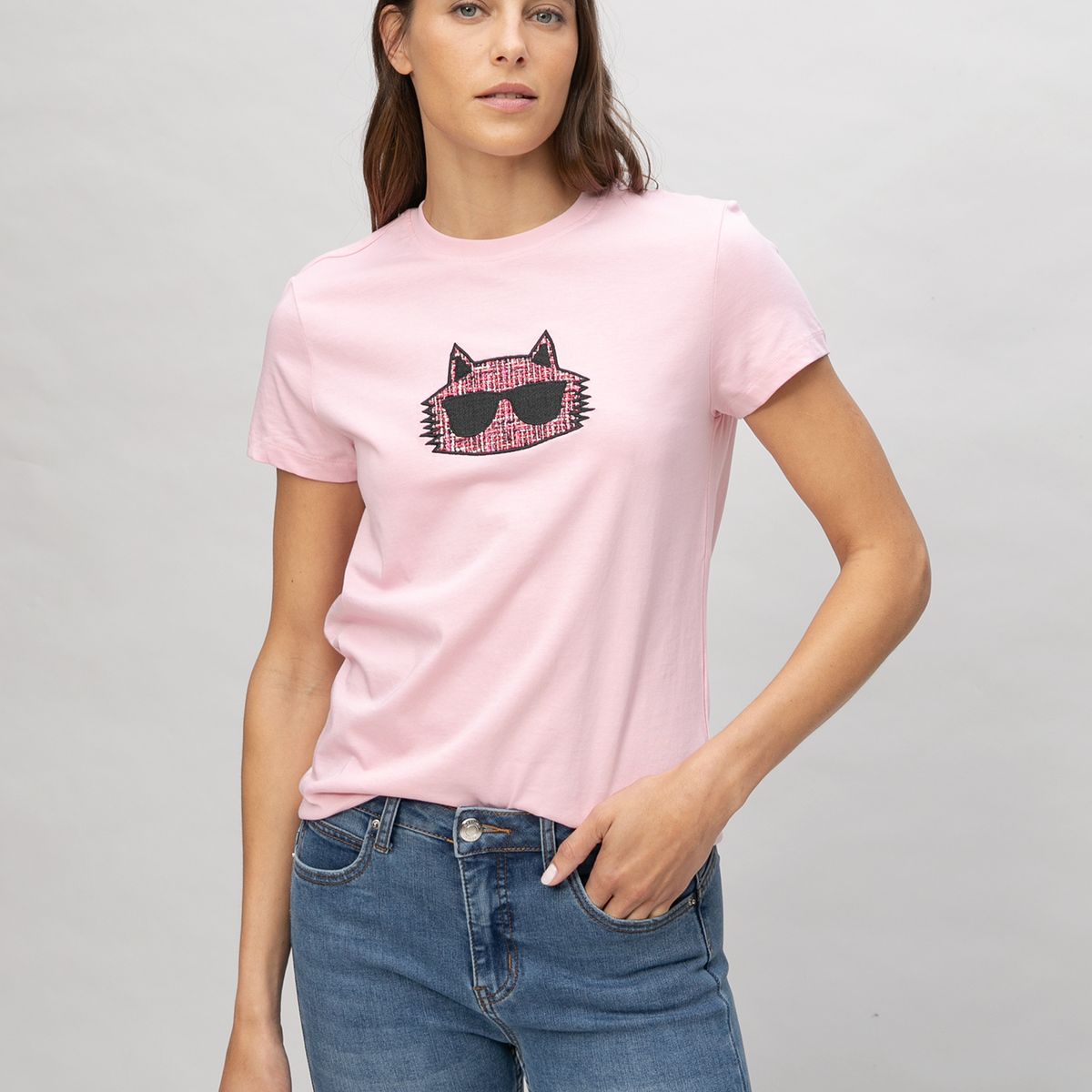 KARL LAGERFELD - Polera con gráfico texturizado de Choupette