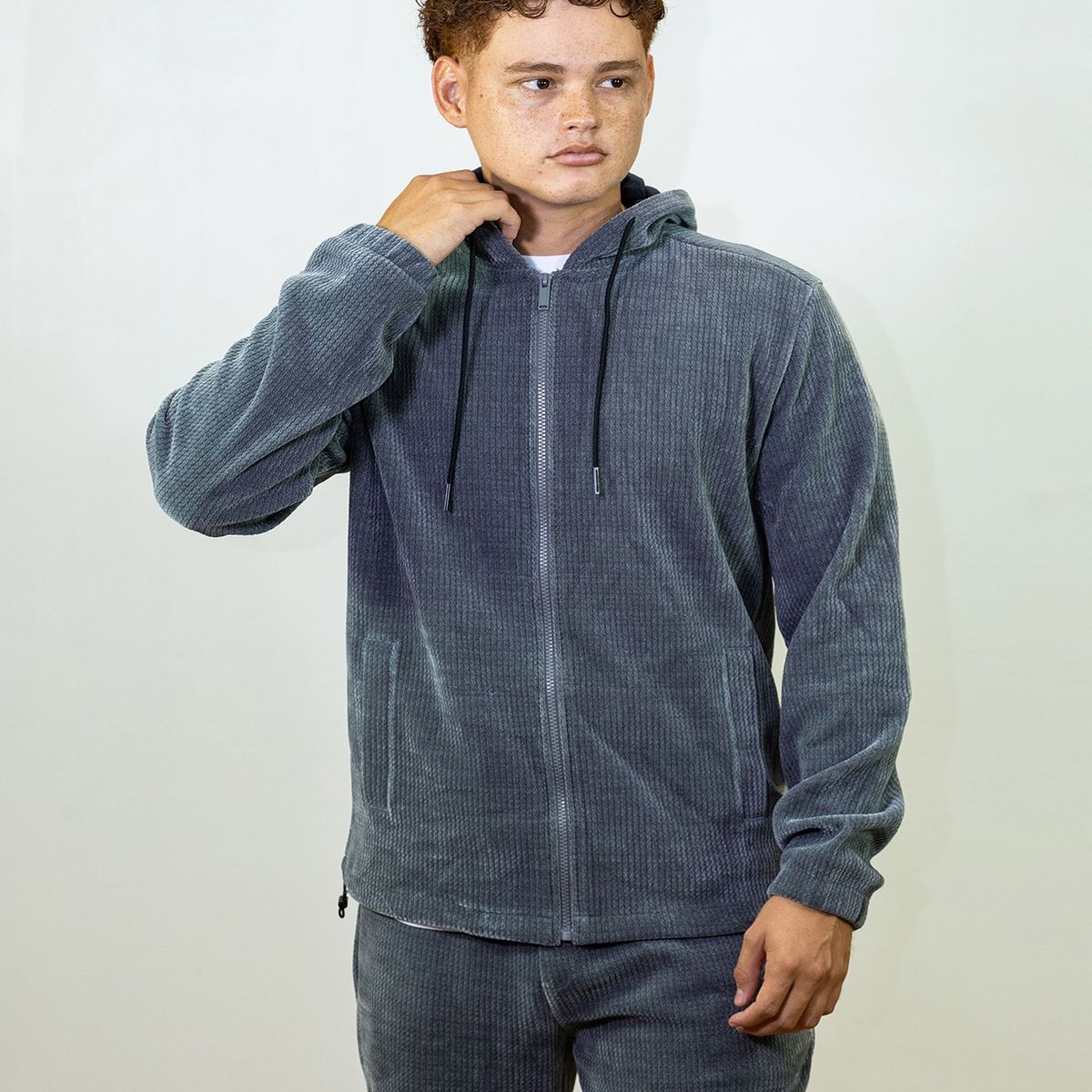 KARL LAGERFELD - Polerón con gorro de punto texturizado efecto pana