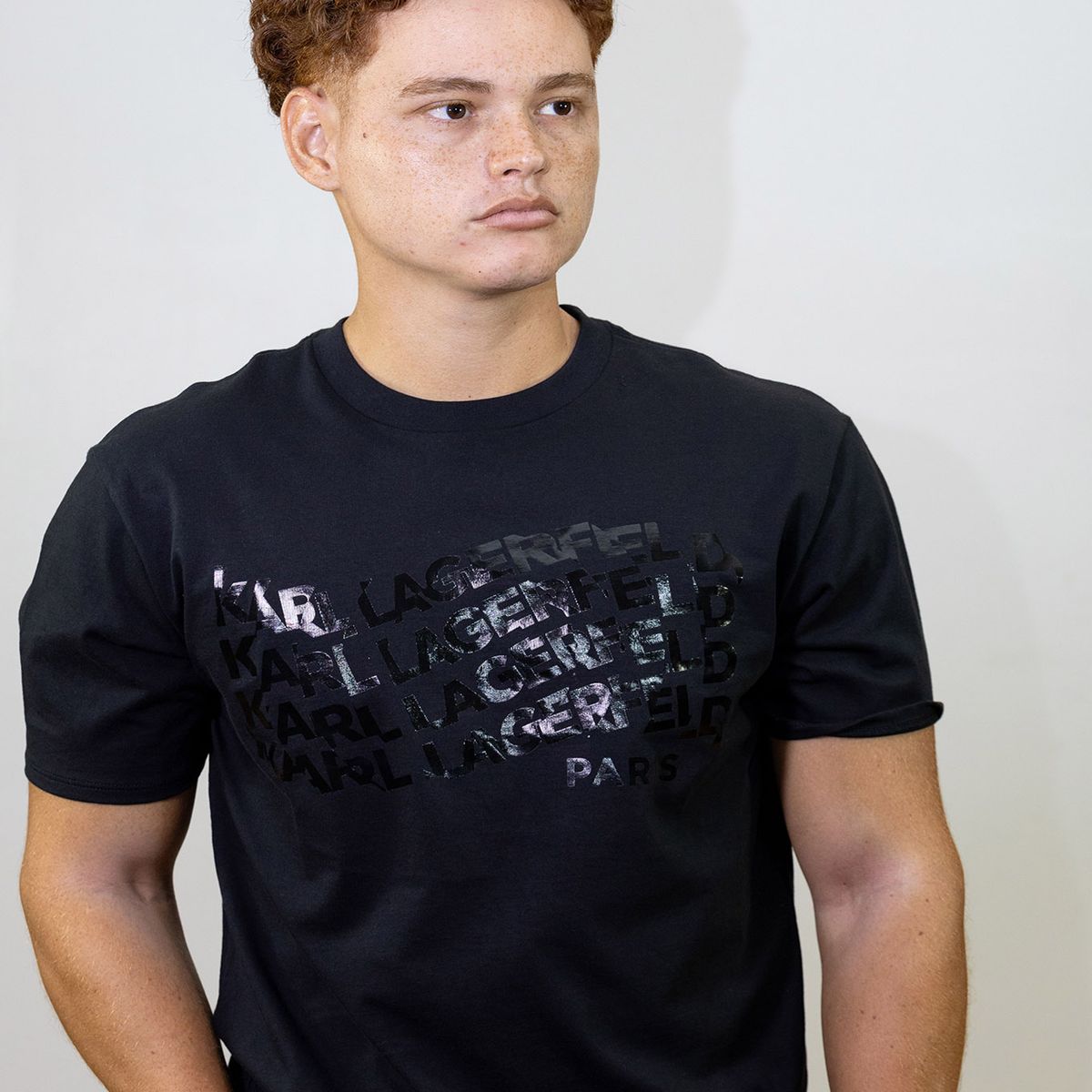 KARL LAGERFELD - Polera con estampado gráfico de logo en efecto ola