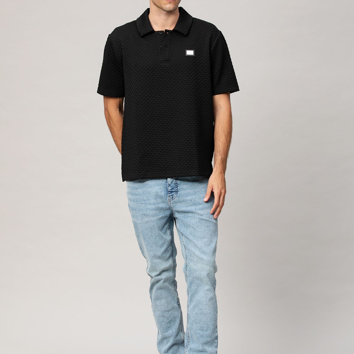 KARL LAGERFELD - Polo de jacquard con diseño triangular