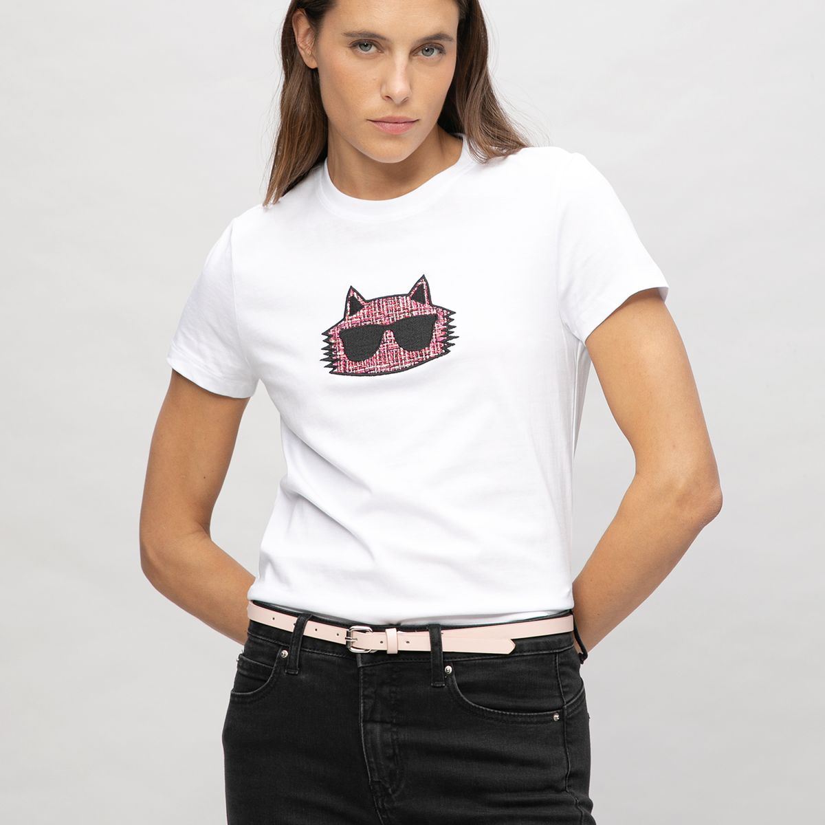 KARL LAGERFELD - Polera con gráfico texturizado de Choupette