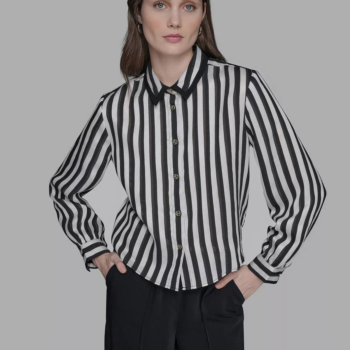 KARL LAGERFELD - Camisa manga larga con patrón de rayas y bolsillos frontales