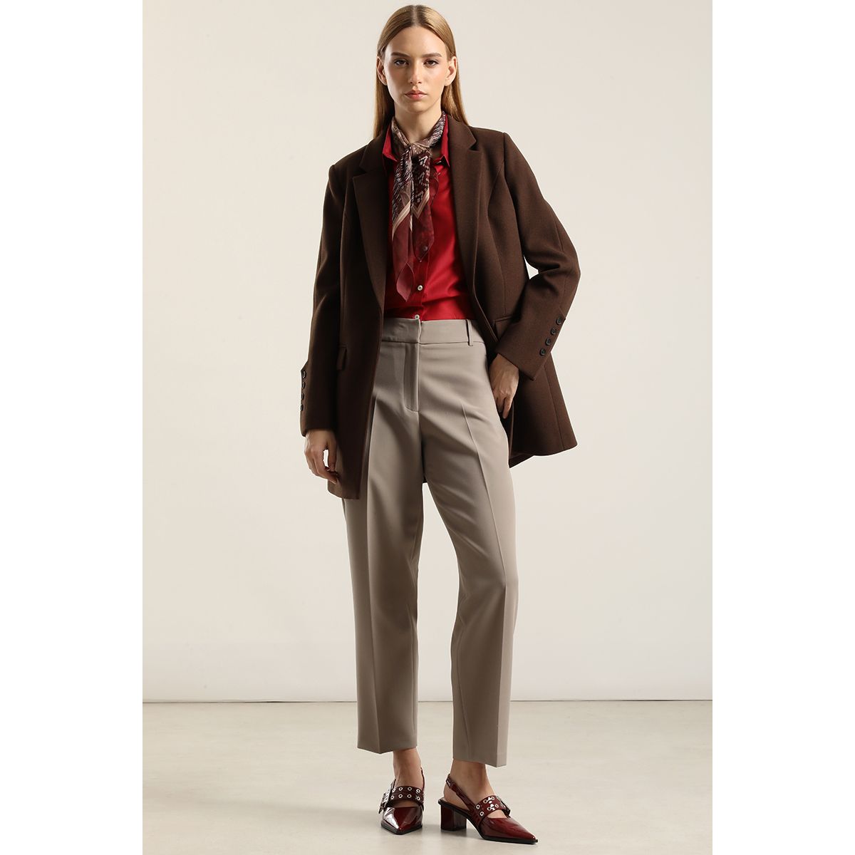 LIOLA - Chaqueton basico, muflon chocolate Liola
