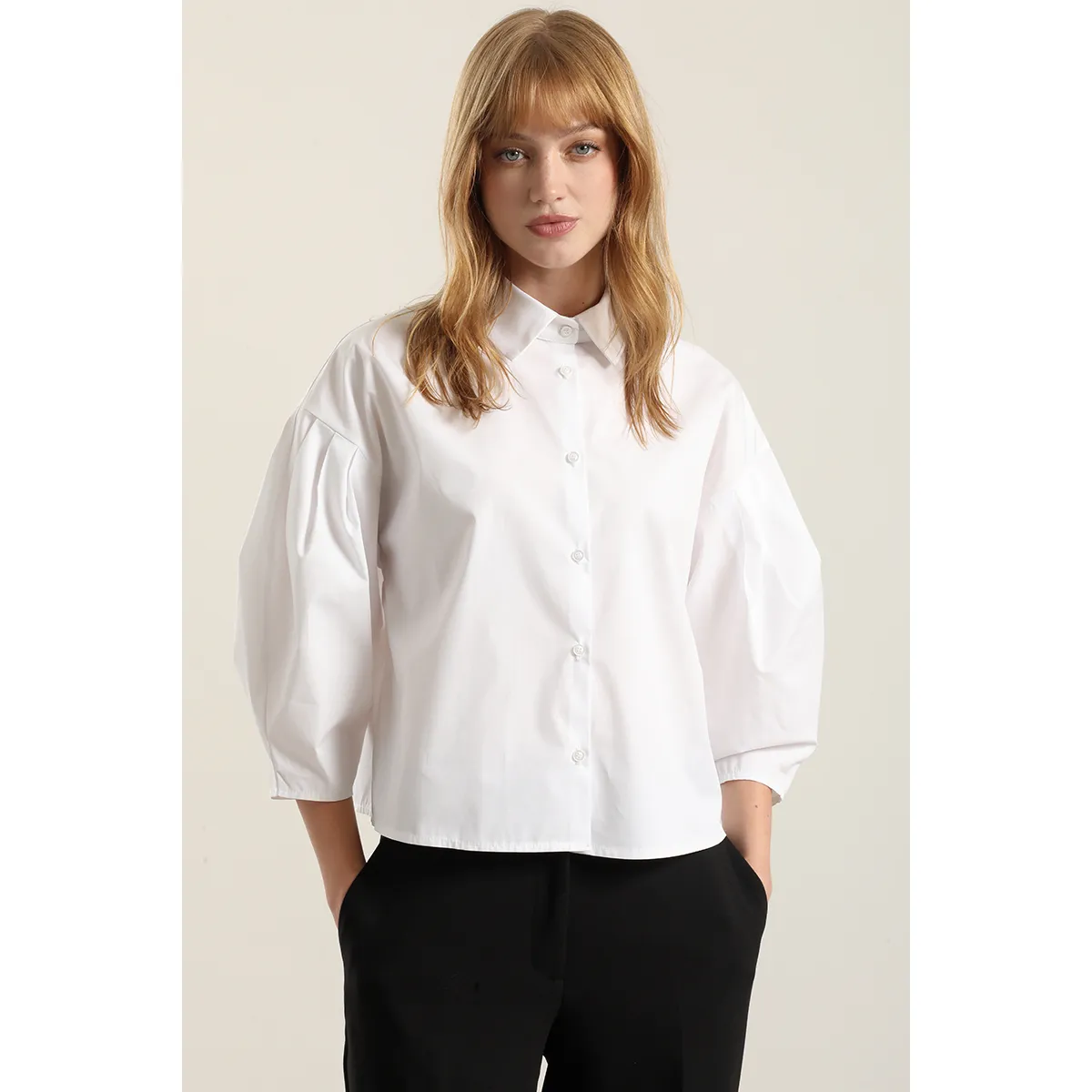 LIOLA - Blusa poplin, pliegues, blanco Liola
