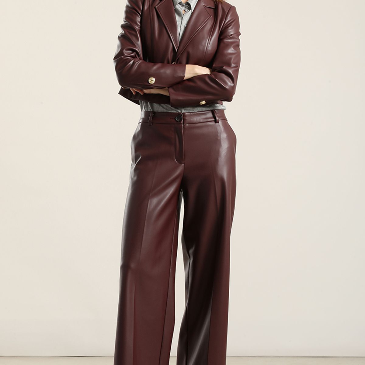 LIOLA - Pantalón ancho, tiro alto, efecto cuero, burdeo Liola