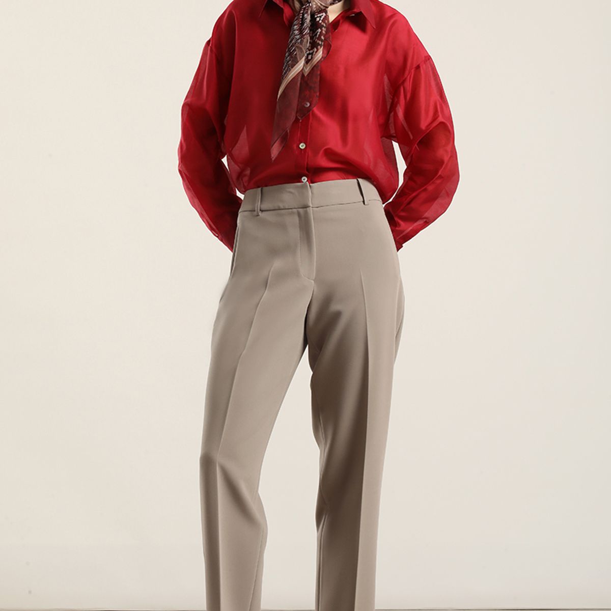 LIOLA - Pantalón sastre, tiro alto, topo Liola