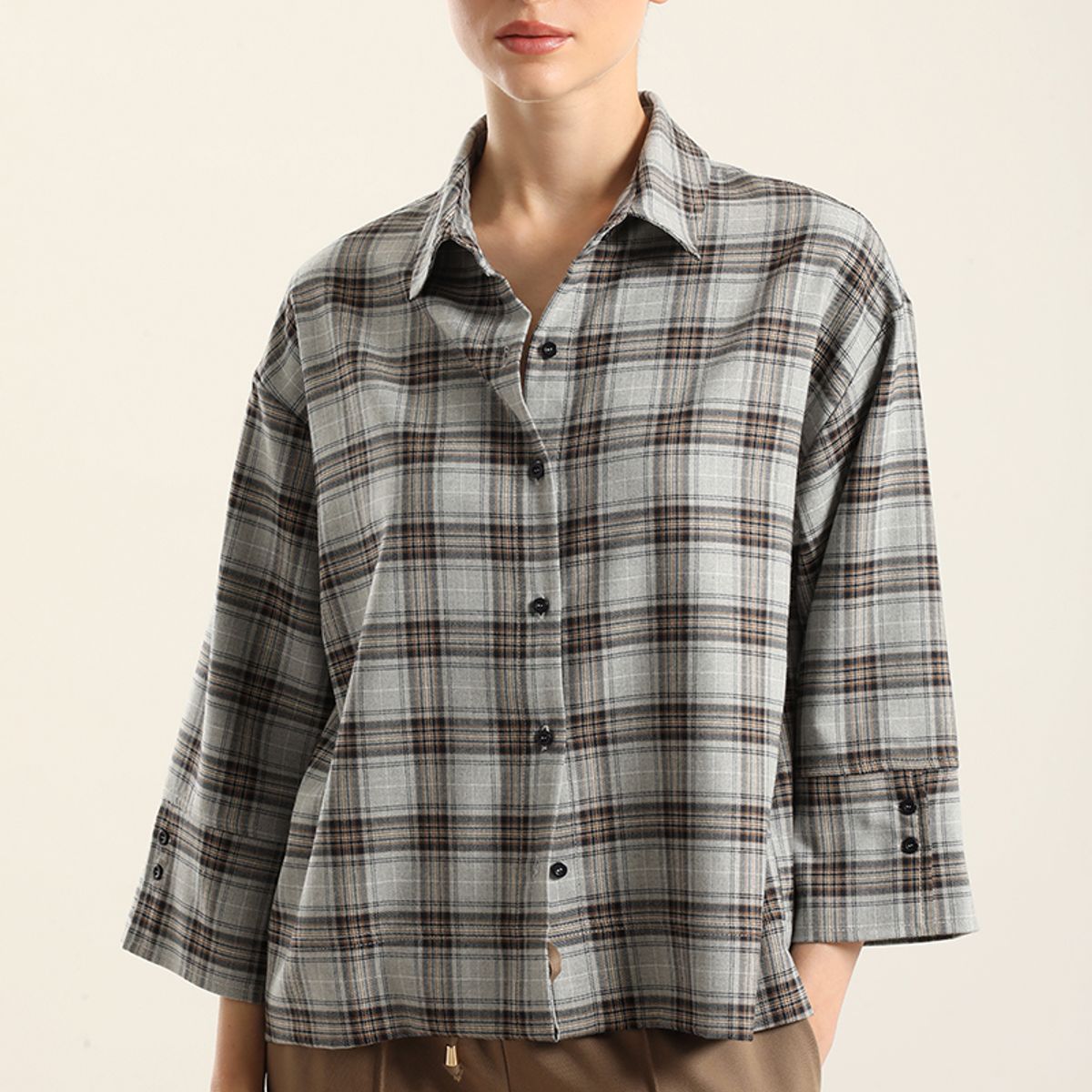 LIOLA - Blusa, fantasía cuadrille, gris Liola