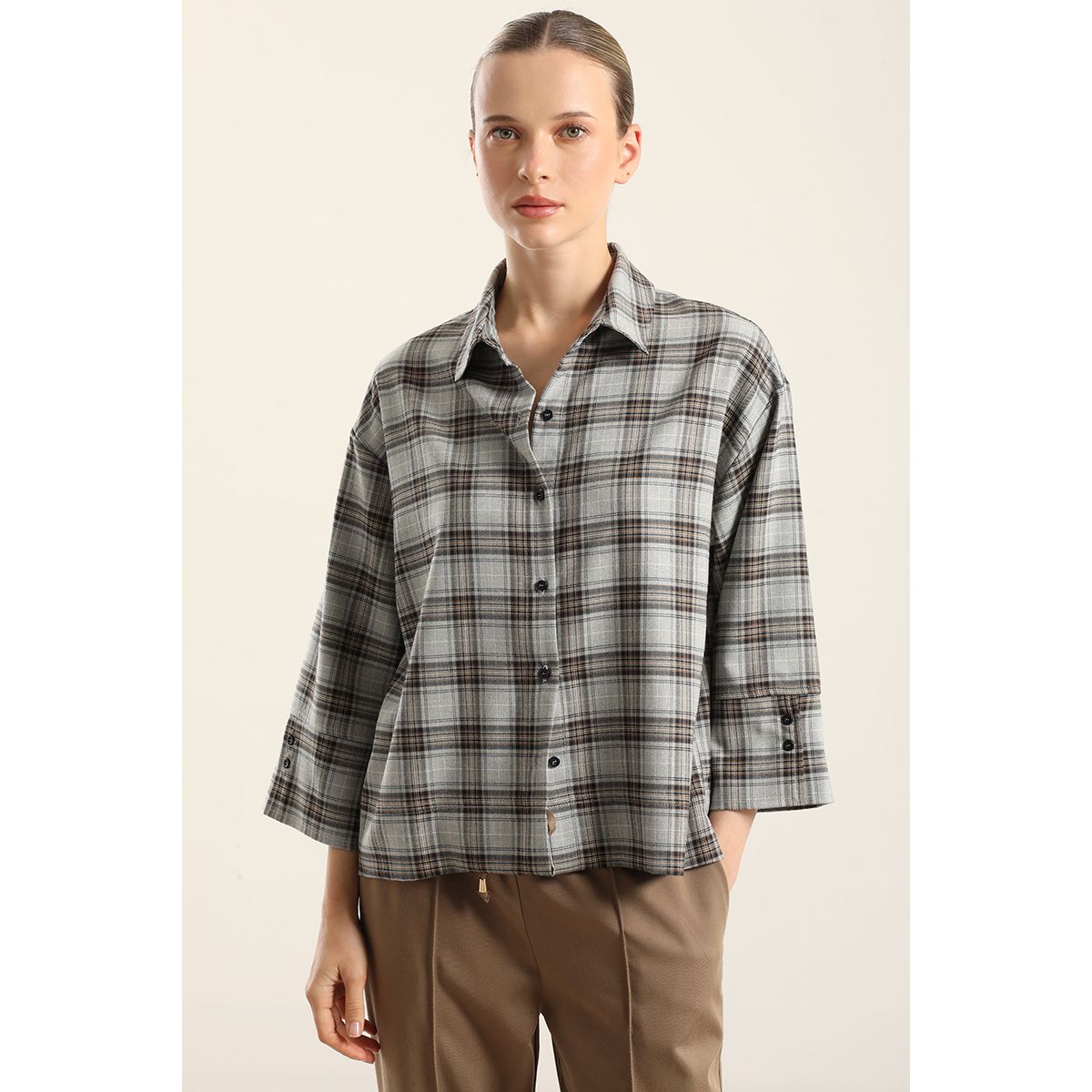 LIOLA - Blusa, fantasía cuadrille, gris Liola