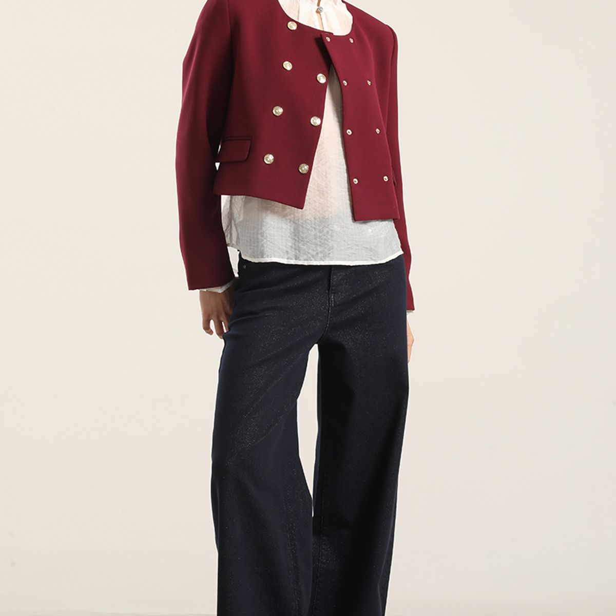 LIOLA - Chaqueta cropped, cruzada, burdeo Liola