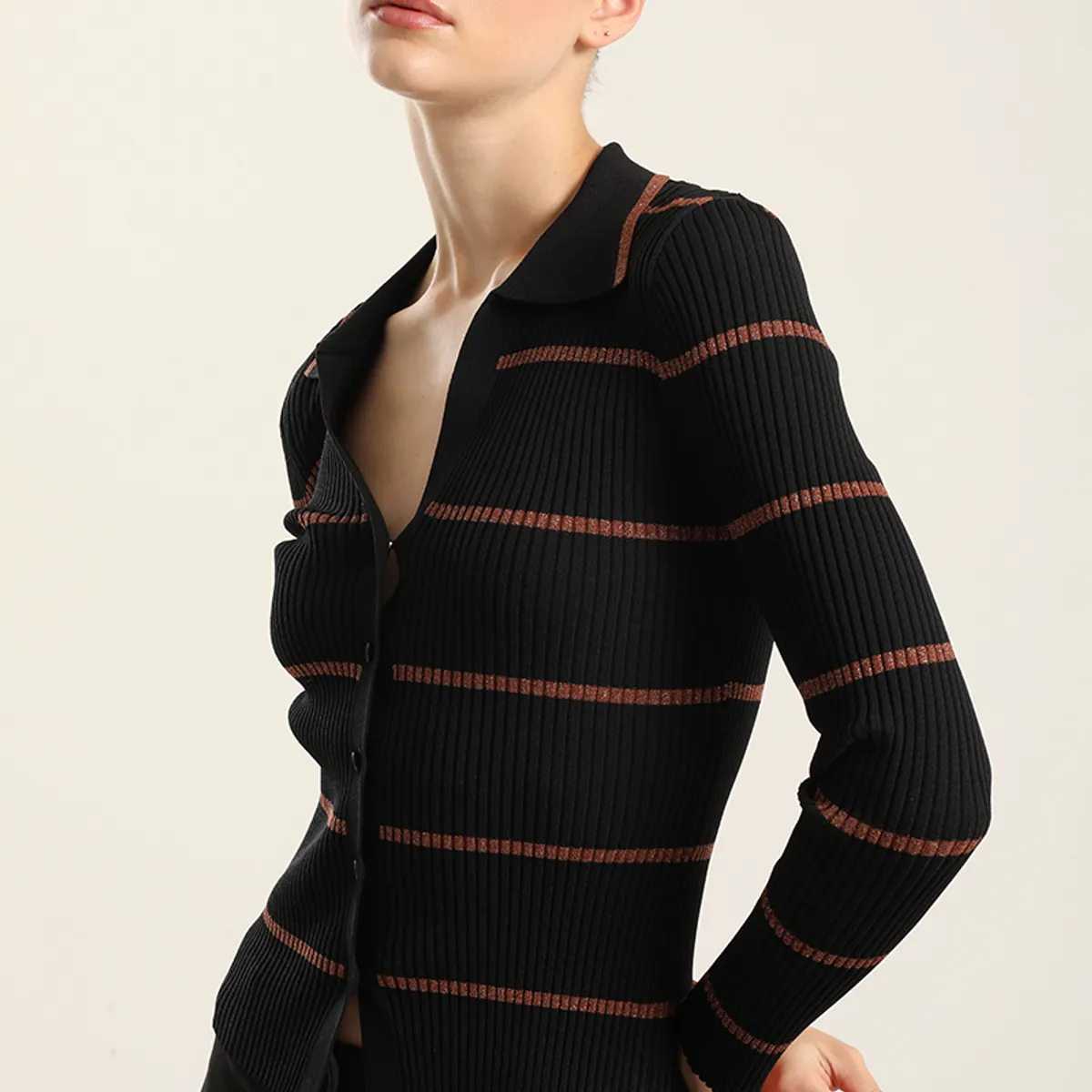LIOLA - Cardigan punto retro, hilo metalizado, negro Liola