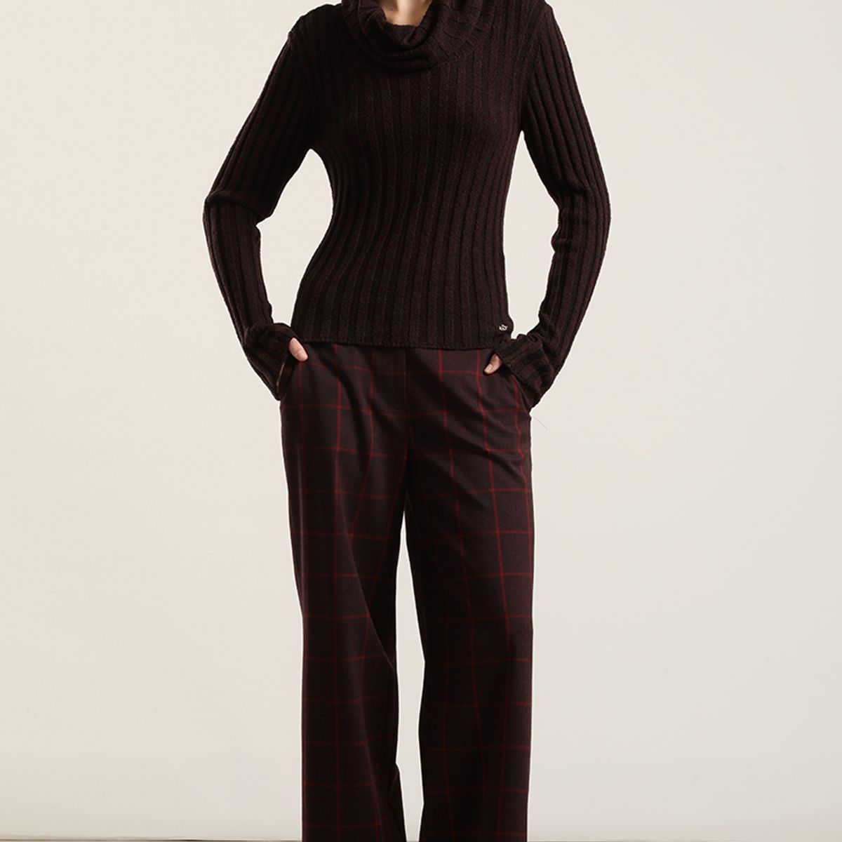 LIOLA - Jersey punto escote drapeado, burdeo Liola