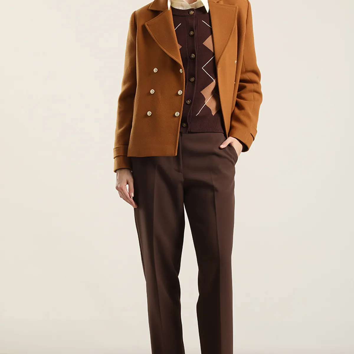 LIOLA - Chaqueta cruzada semi recta, camel Liola