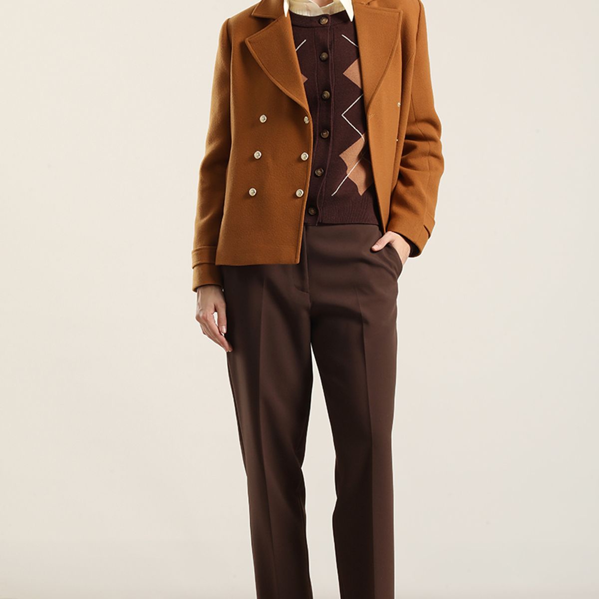 LIOLA - Chaqueta cruzada semi recta, camel Liola