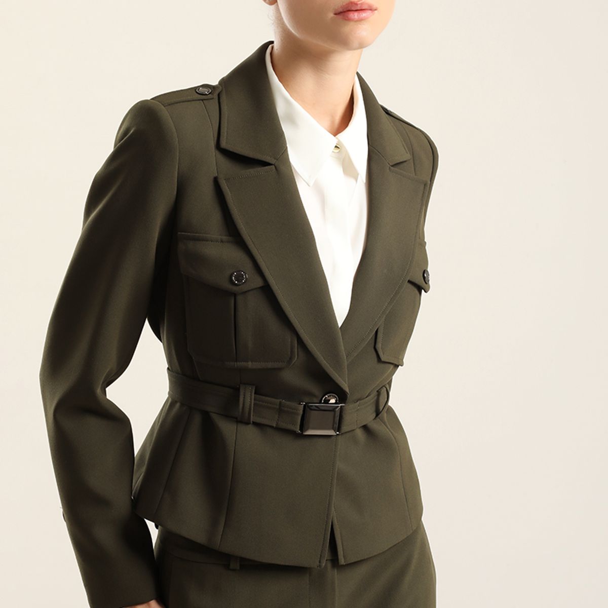 LIOLA - Chaqueta bolsillos cargo, militar Liola