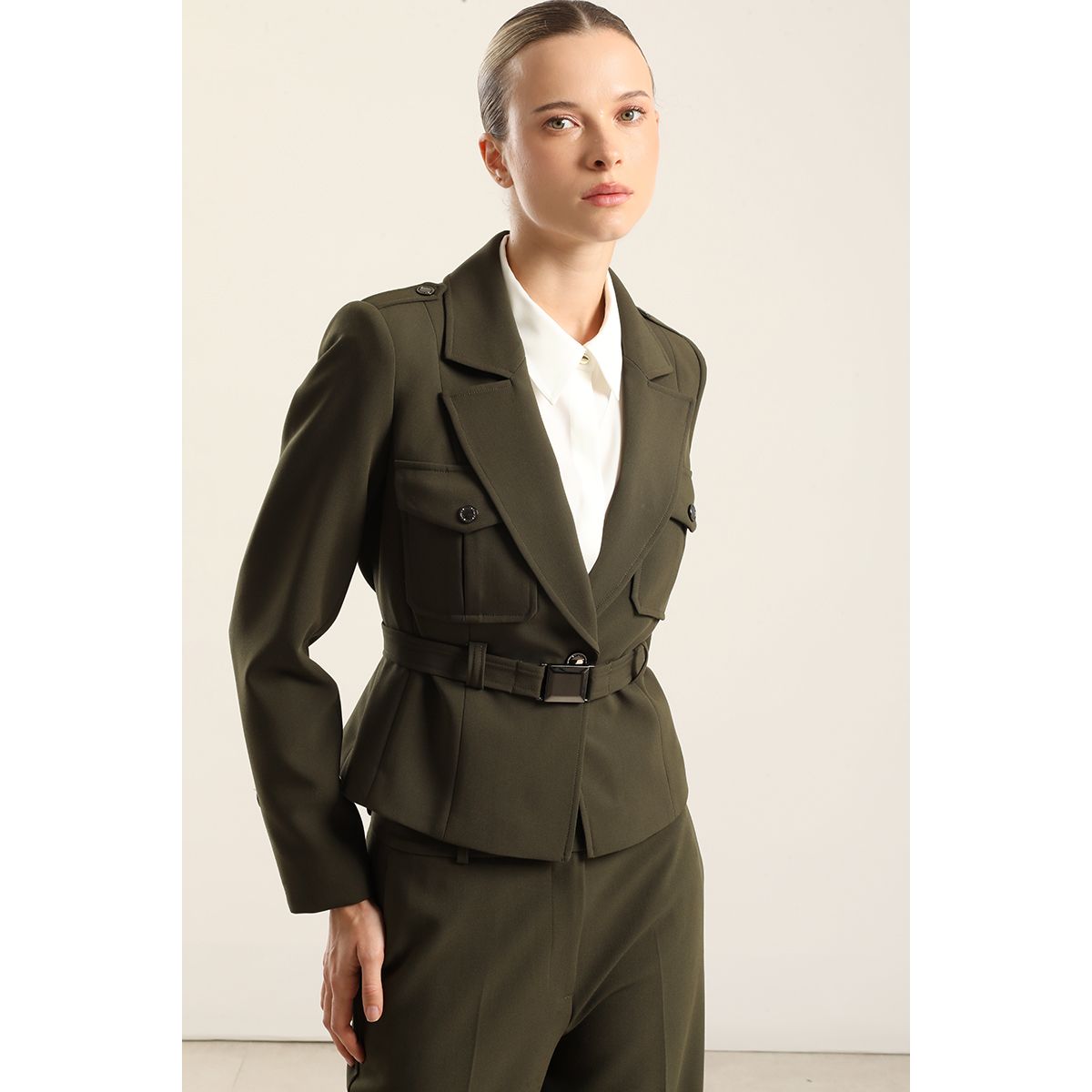 LIOLA - Chaqueta bolsillos cargo, militar Liola
