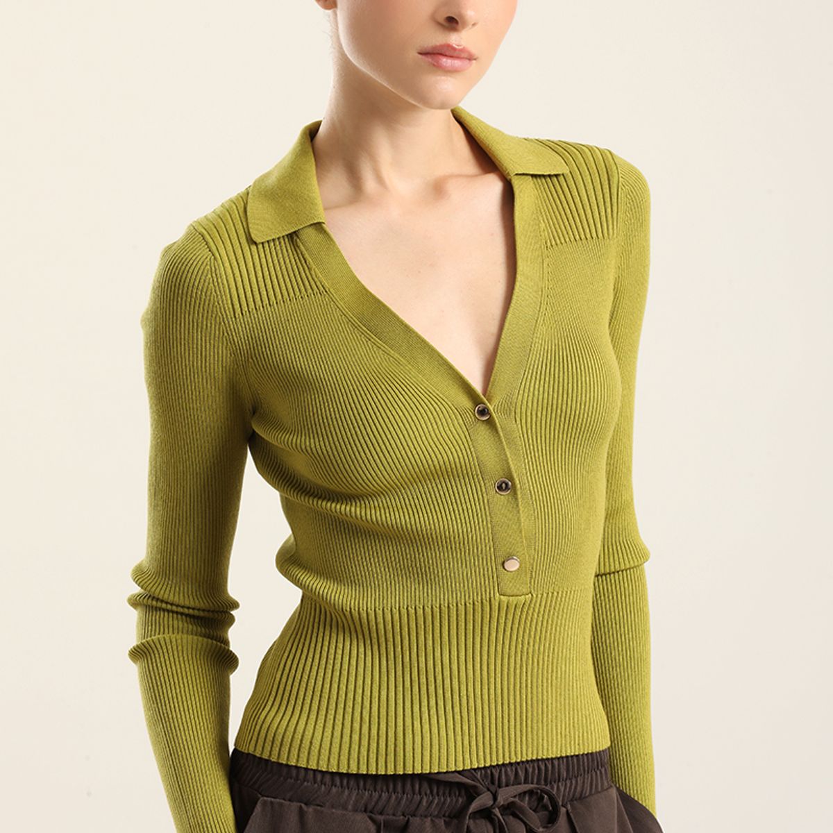 LIOLA - Jersey tejido botones delantero, pistacho Liola