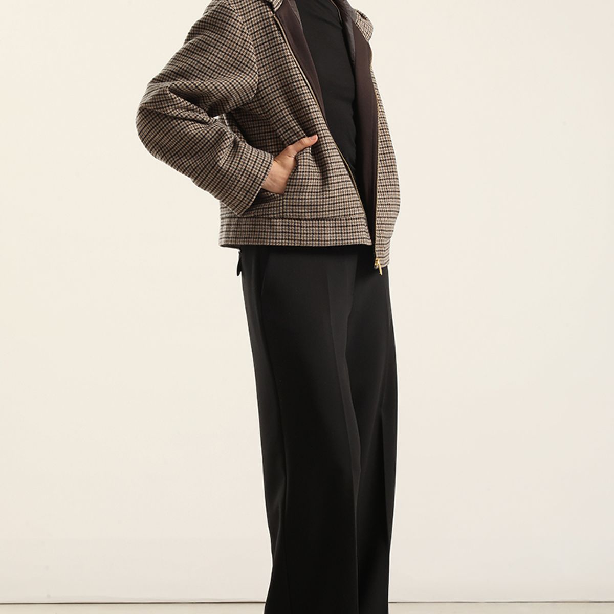 LIOLA - Chaqueta fantasía capucha, beige  Liola