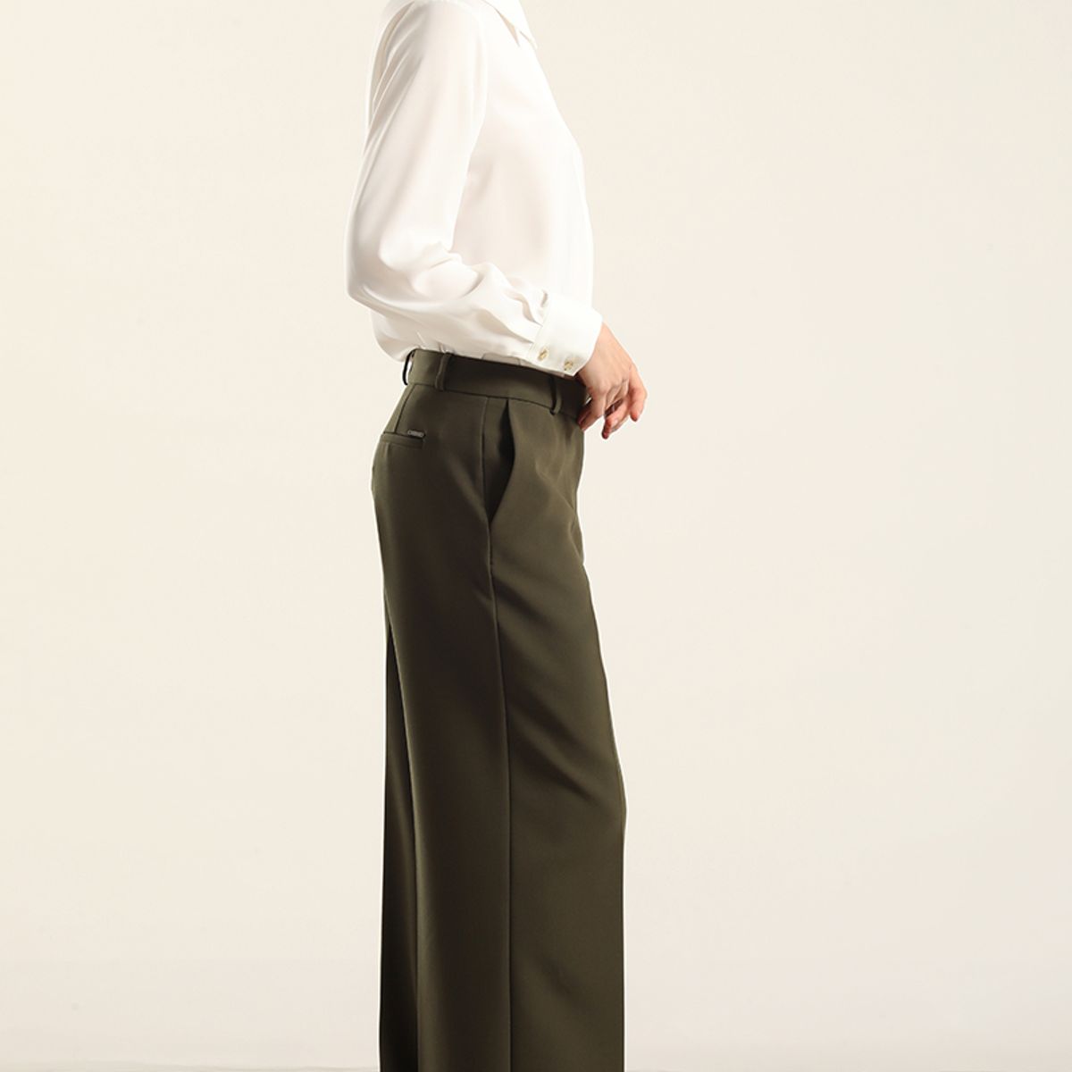 LIOLA - Pantalón recto, tiro alto, militar Liola