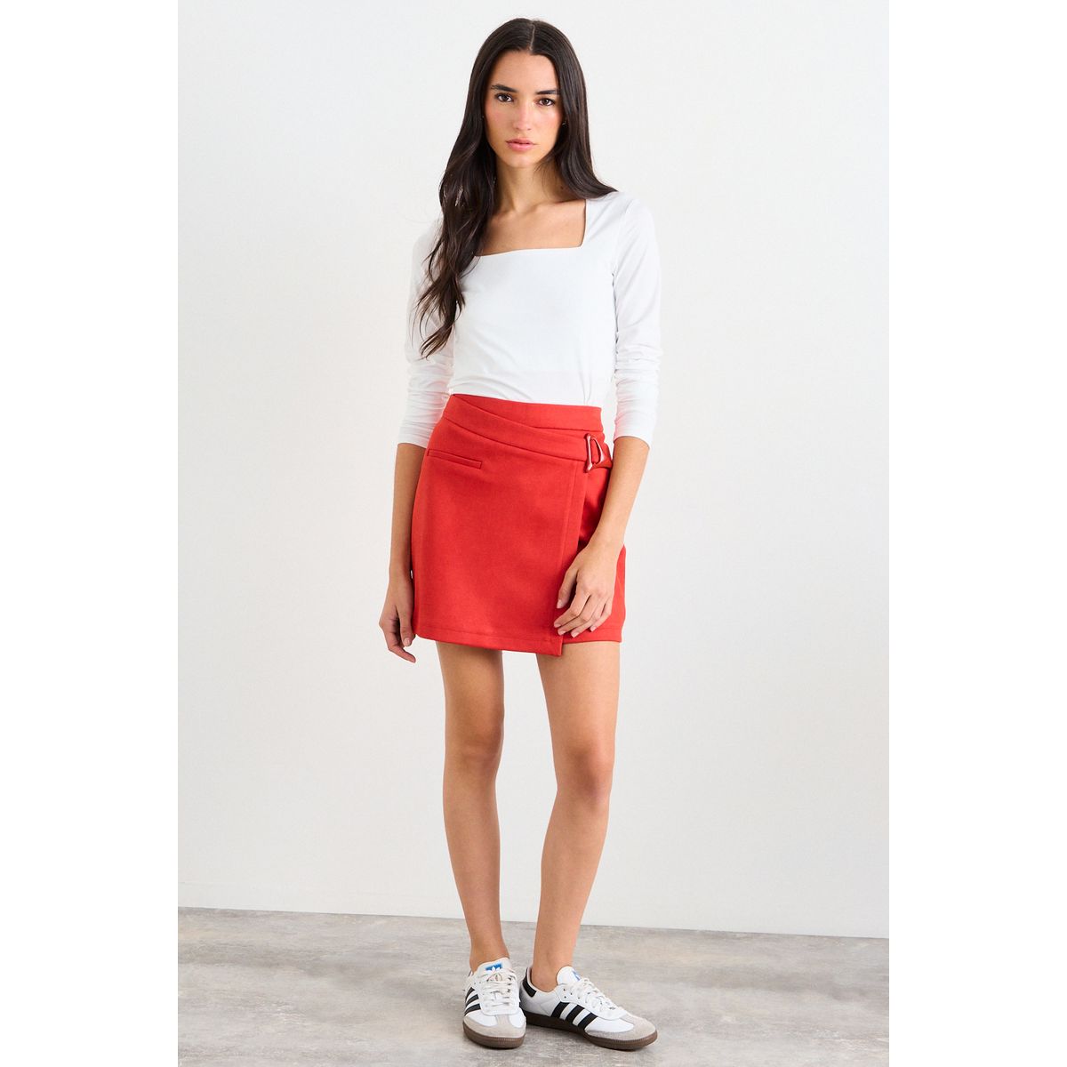 IO - Short Liso Mujer Rojo Io