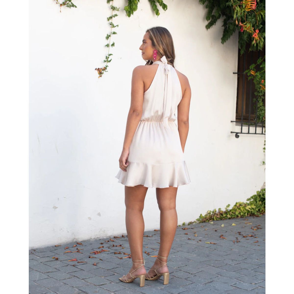MI PLACARD - Vestido Corto de Fiesta Sofía Halter Champagne