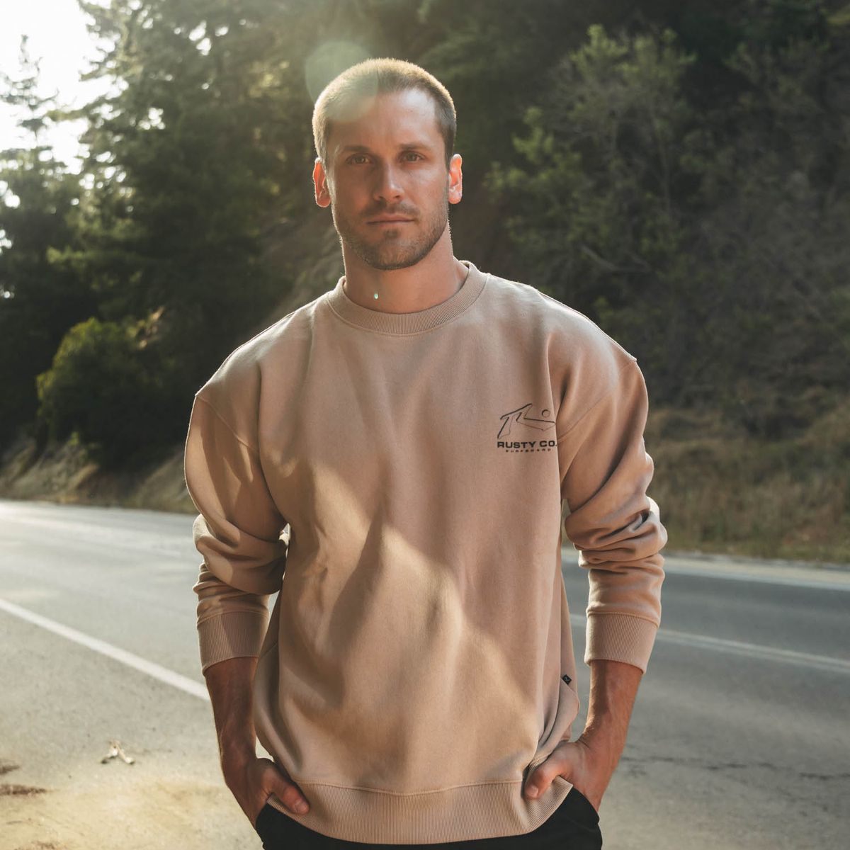 RUSTY - Poleron CR Rusty Lines Crew Beige Hombre Rusty