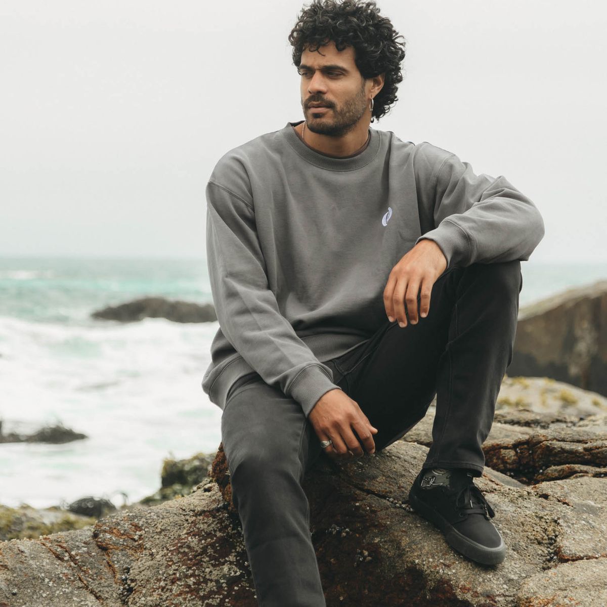 VOLCOM - Poleron CR Oversize Logo Embroidery Gris Hombre Volcom