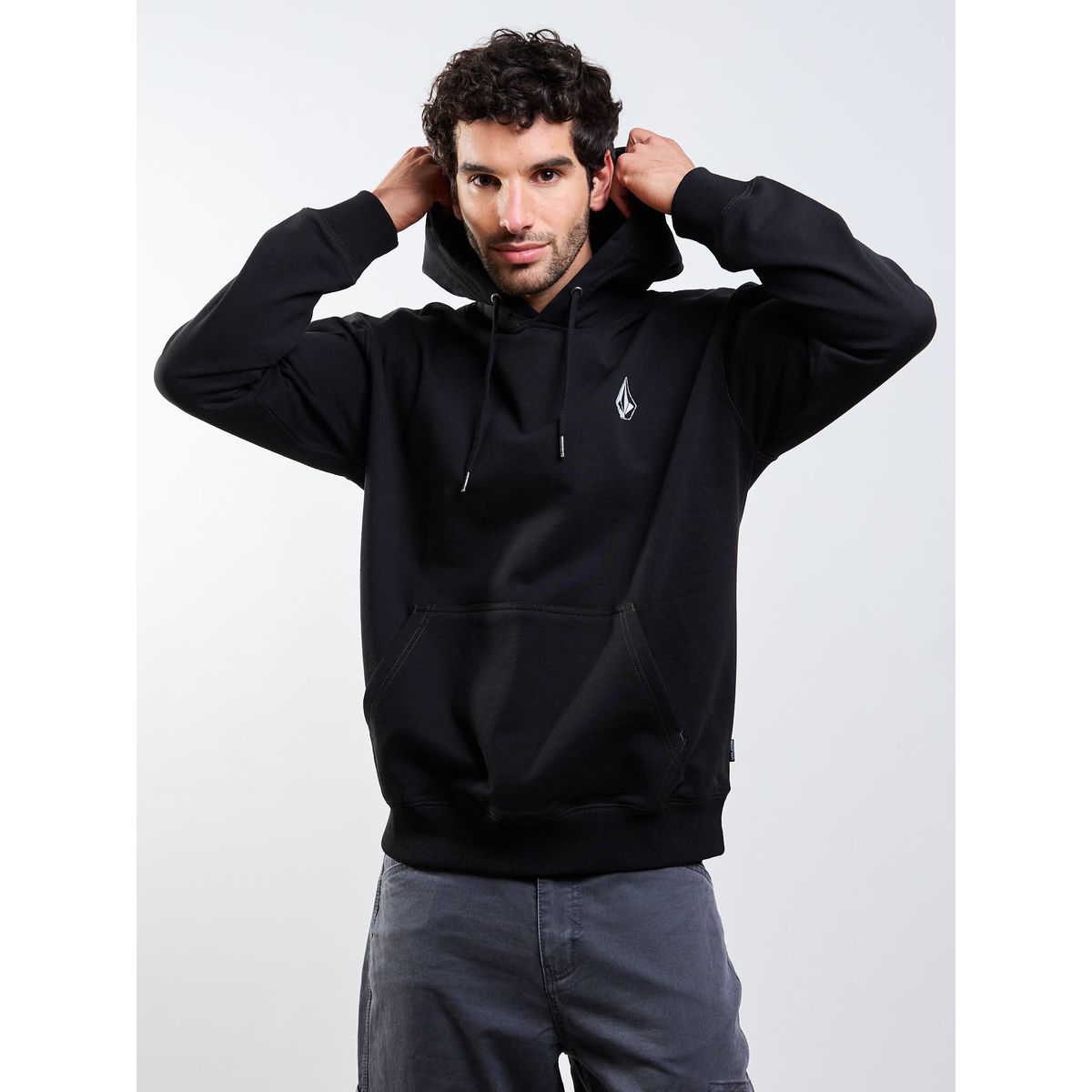 VOLCOM - Poleron Canguro Skidder Pullover Negro Hombre Volcom