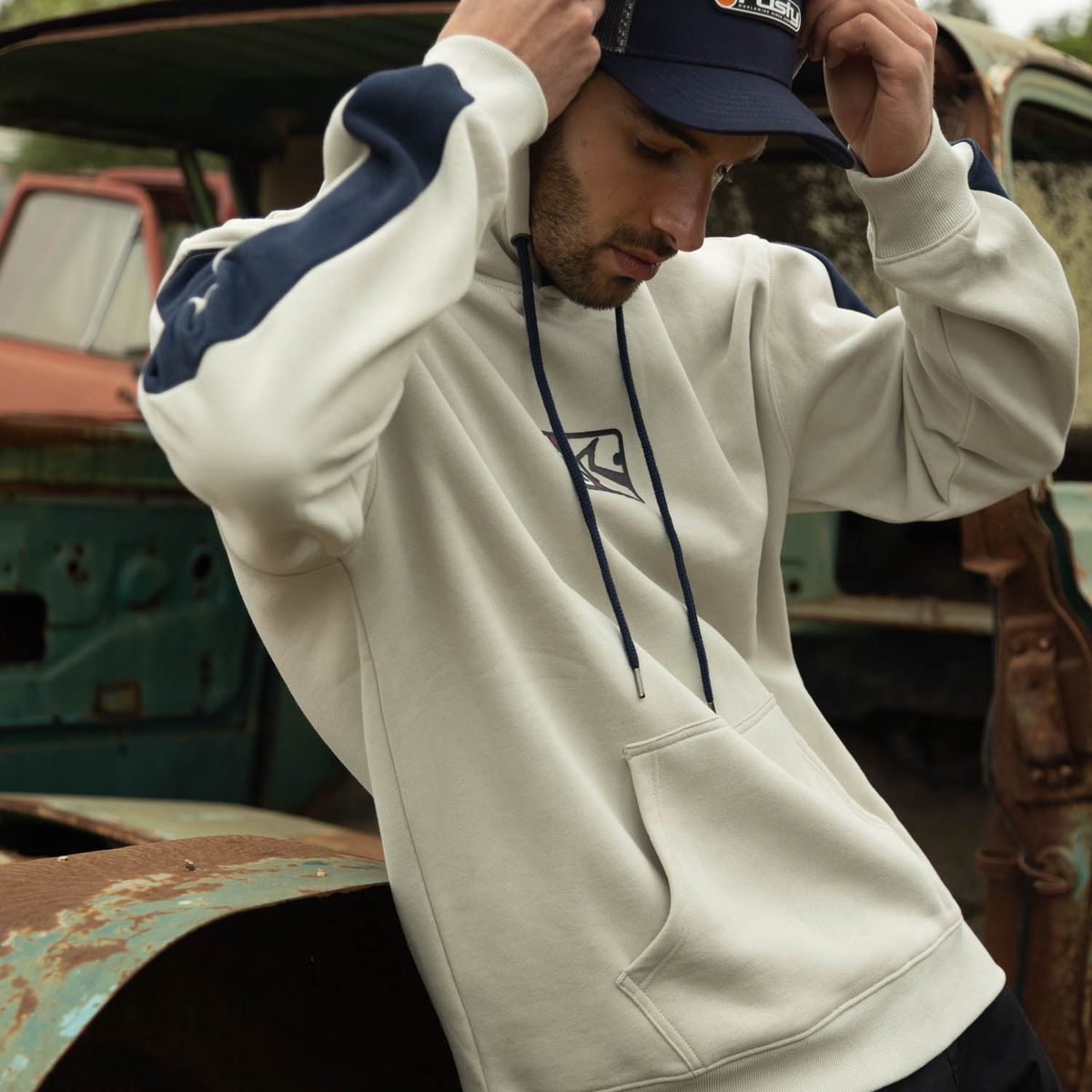 RUSTY - Poleron Canguro Rusty Div. Hoodie Beige Hombre Rusty