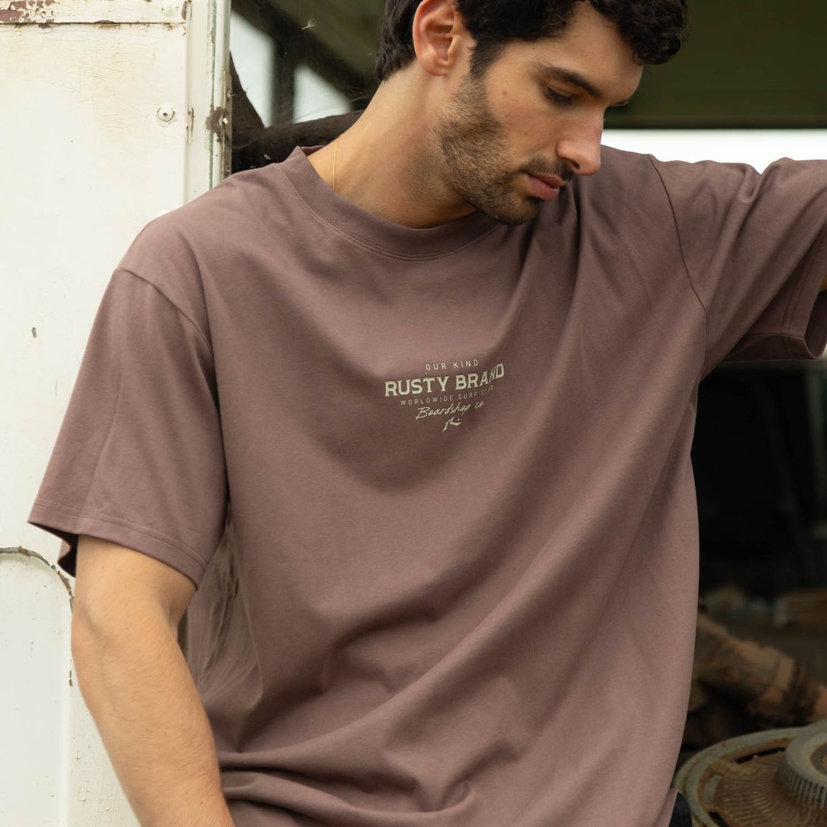 RUSTY - Polera MC Rusty Wsc Café Hombre Rusty