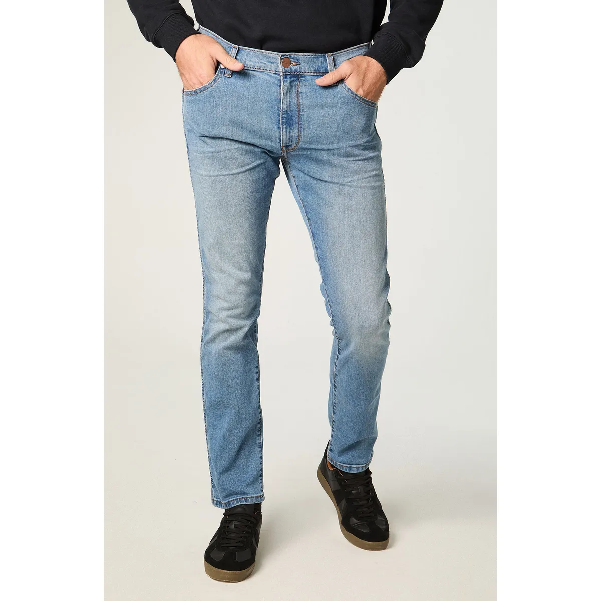 WRANGLER - Jeans Hombre Larston Slim Tiro Medio Azul Claro